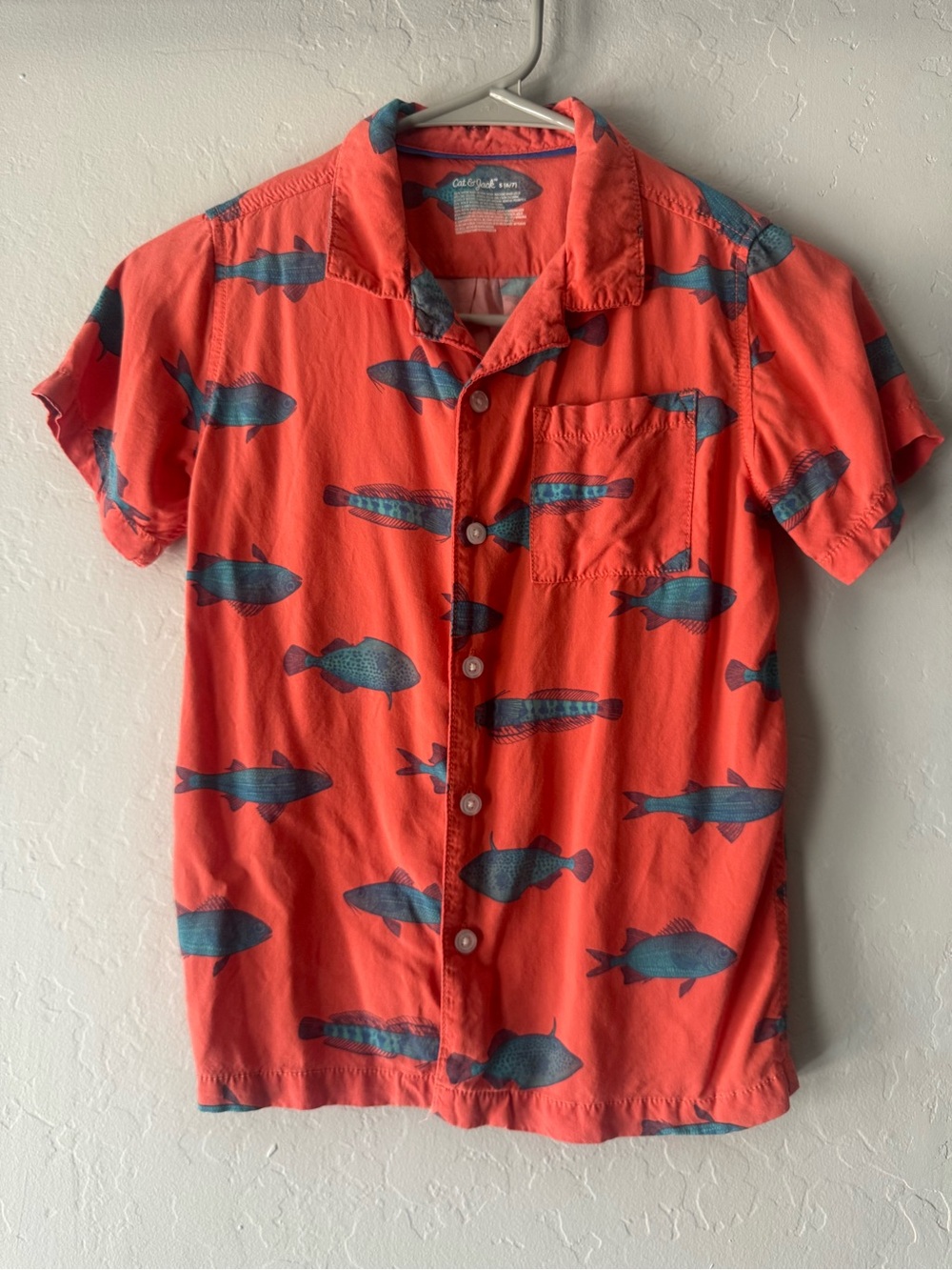 Cat & Jack Fish Print Button-Up Shirt – Boys Size S (6/7) - Salmon
